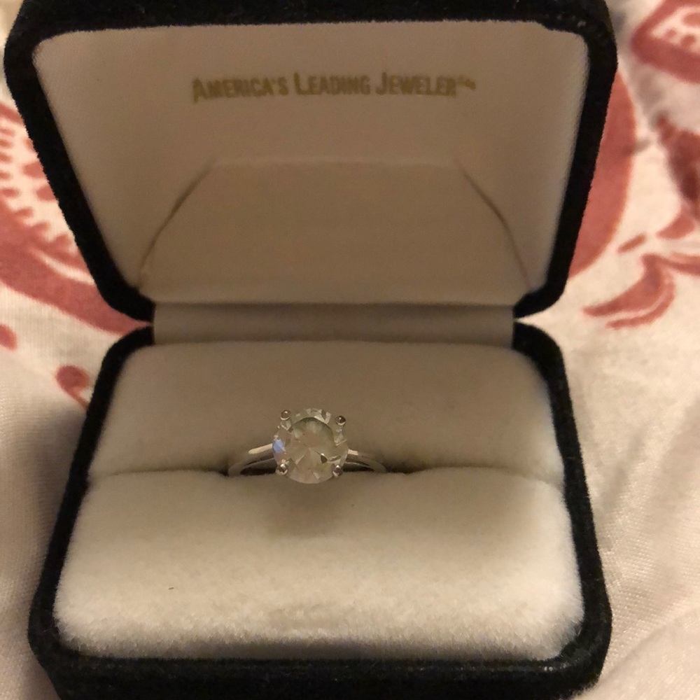 🏆 HP- Gorgeous Statement Ring